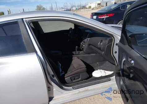 2013 Nissan Maxima 3.5 S z USA, uszkodzony, nr VIN 1N4AA5AP3DC833439